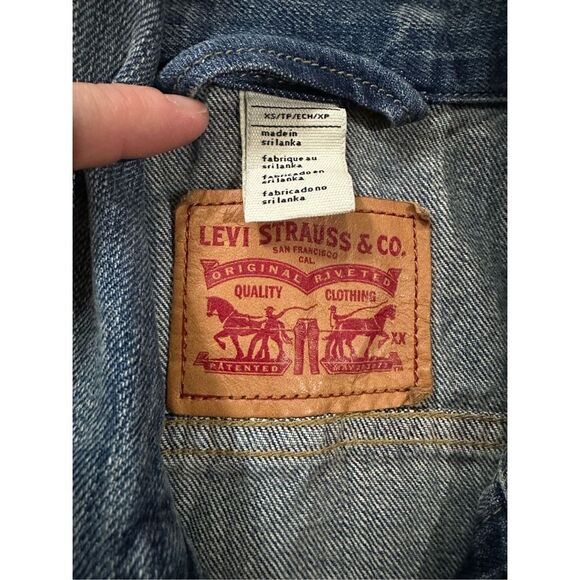 Levi’s womens trucker denim sleeveless vest jacket sz XS - Picture 4 of 8